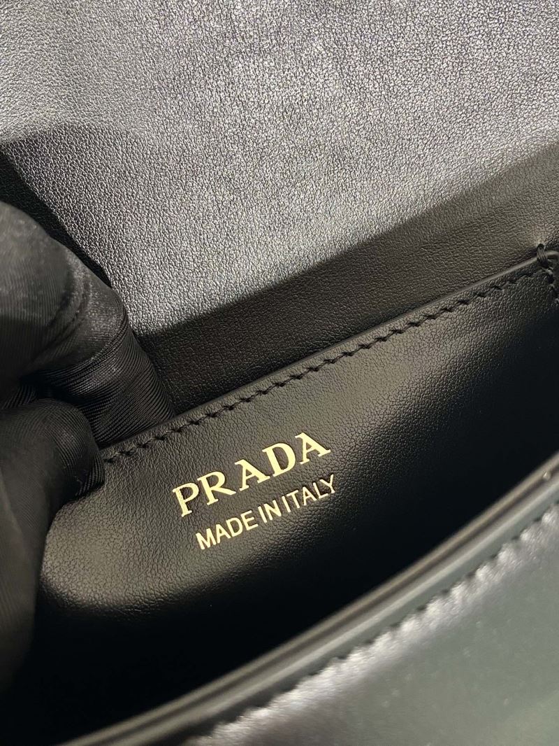 Pra*a hobo bags